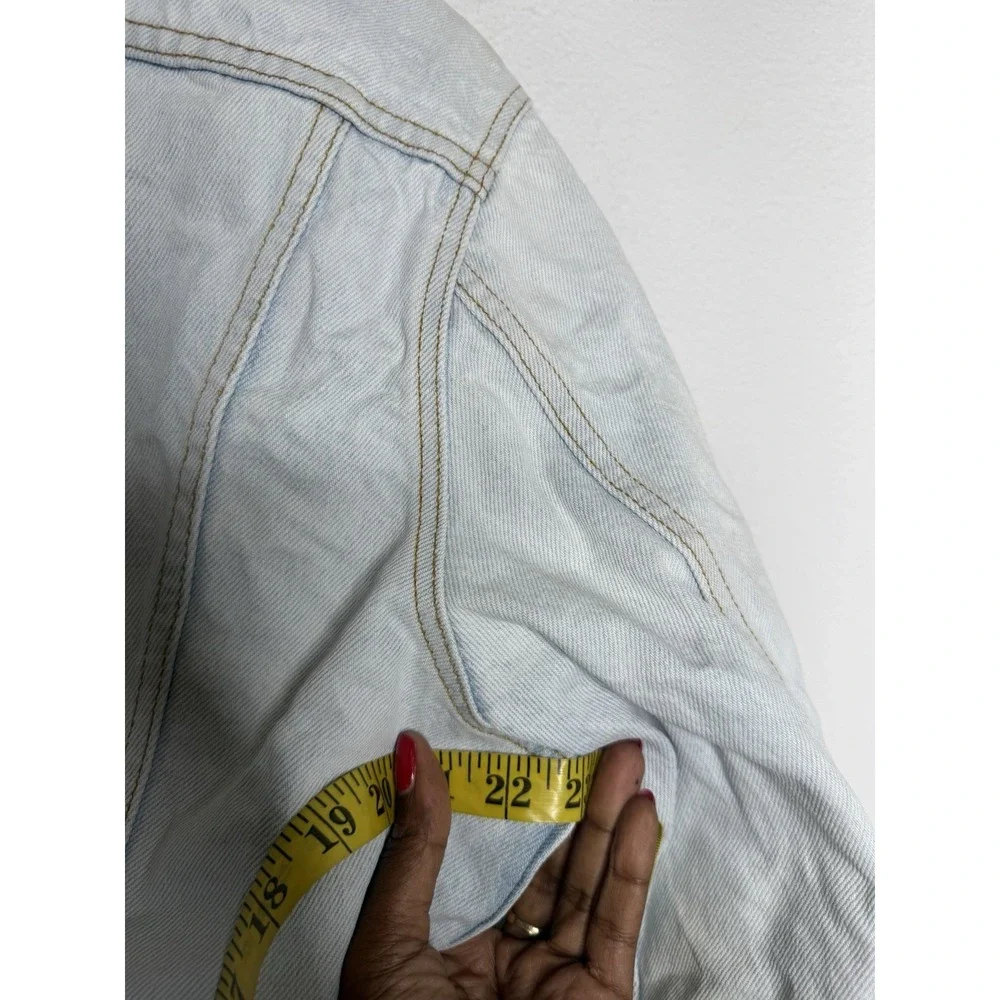 Vintage USA Levi's Light Wash Relaxed Fit Sherpa Lined Trucker Jacket Size 42R